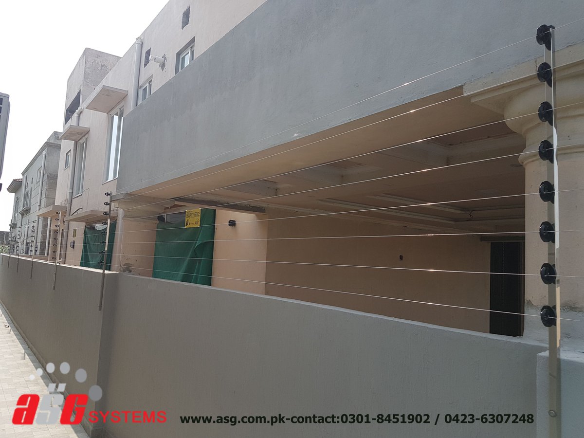 ASG_SYSTEMS's tweet image. #Electric #Fencing  #Alongwith #cctv #monitring #home #industrial #security #we #provide #for #living #by #ASGSYSTEMS
contact ;03018451902