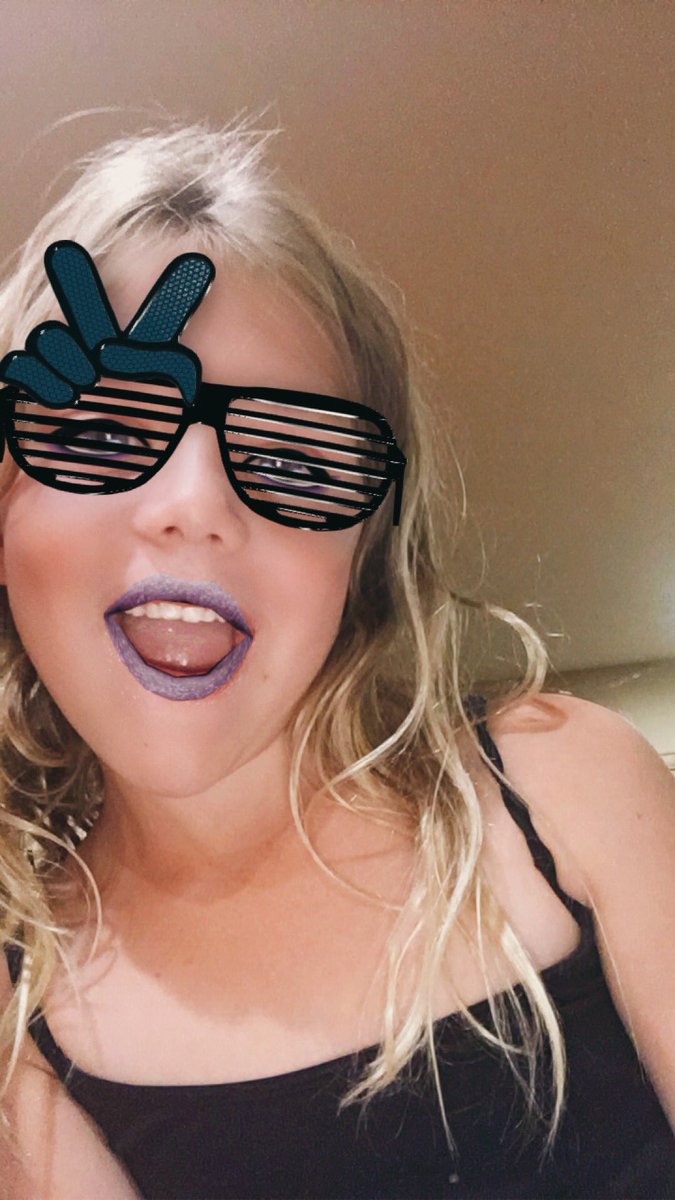 MichelleStarkel's tweet photo. 6 years old + snap chat photos = TROUBLE https://t.co/bRdCKA5n9h