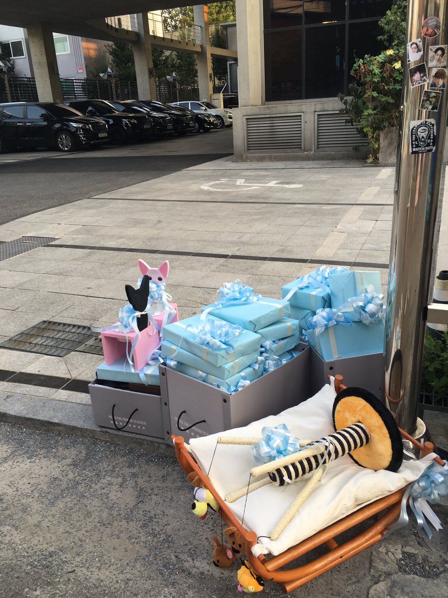 starstar0926's tweet photo. #진우 #김진우 #Happy26thJINWOOday #jinwoo B-day support already arrived YG. Jinwoo will get it on his birthday, SEP 26✨✨✨ https://t.co/TmkpbEvFmM