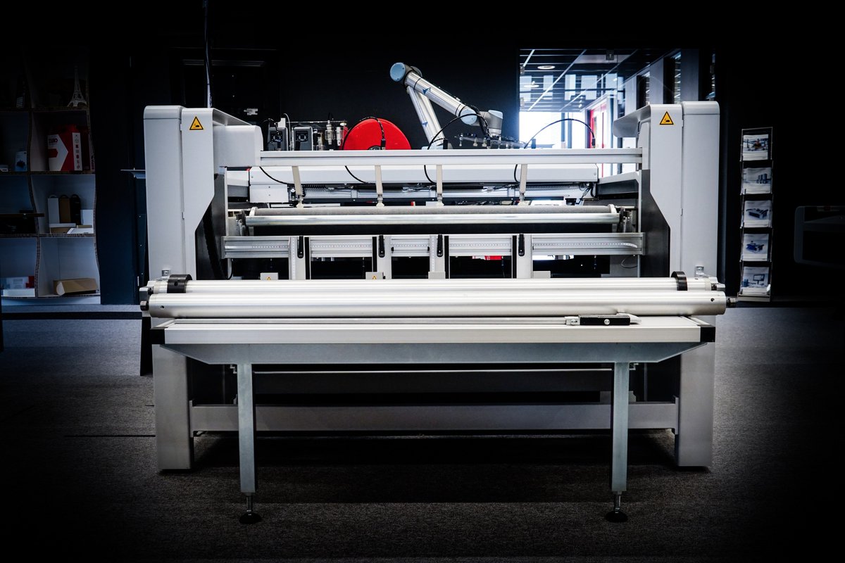 zundbenelux's tweet image. Sneak Preview 5 of our new showroom! Watch our S3 showroom model at the #Empack and #Sign2Com