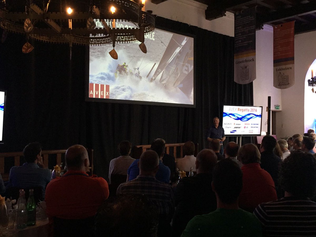 De spectaculaire presentatie van <a href="/GerdjanPoortman/">Gerd-Jan Poortman</a> voor <a href="/AVEX_int/">AVEX</a> #spreker