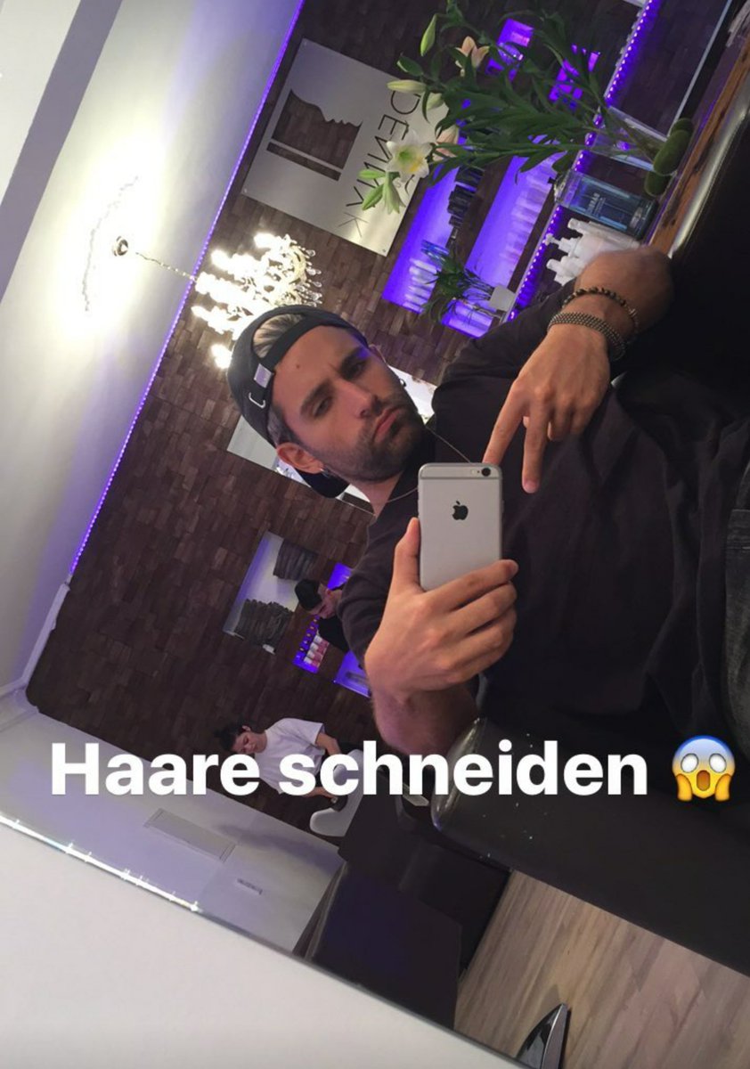 Arman auf Insta - trunks.mood