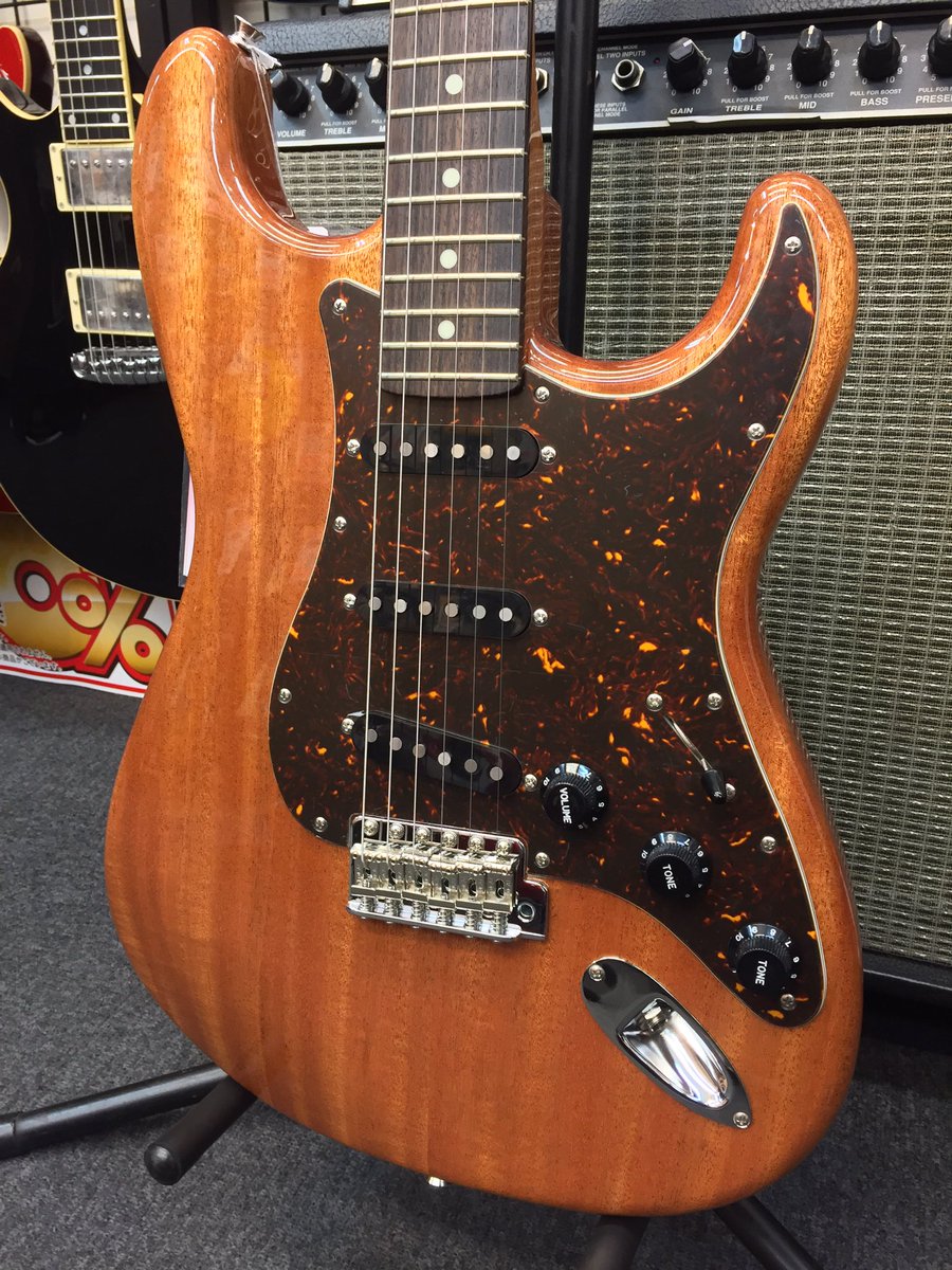 セットアップ Tokai AST-112 MH SSH NR マホガニーストラト エレキ