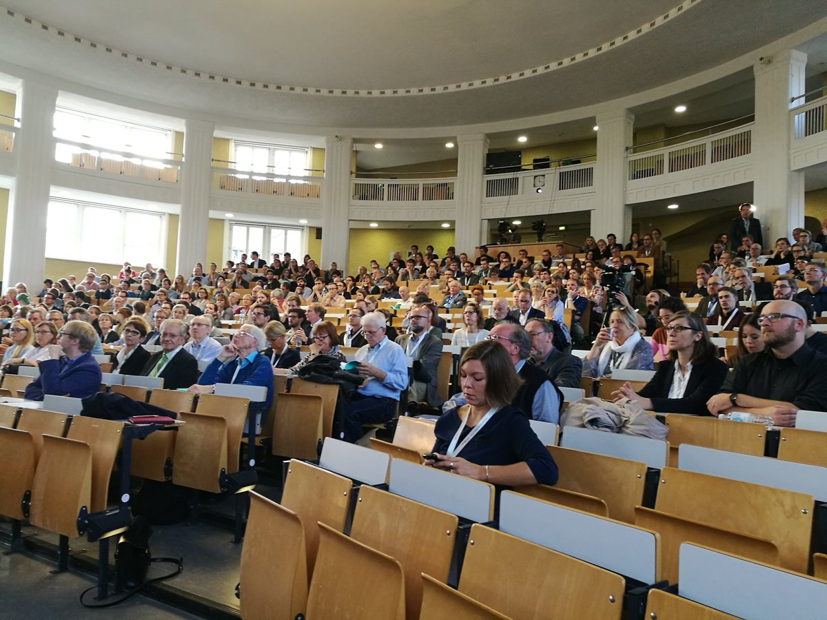 Voller Saal bei #historydebate auf dem #histag16 - live zu sehen unter: lisa.gerda-henkel-stiftung.de/livestream