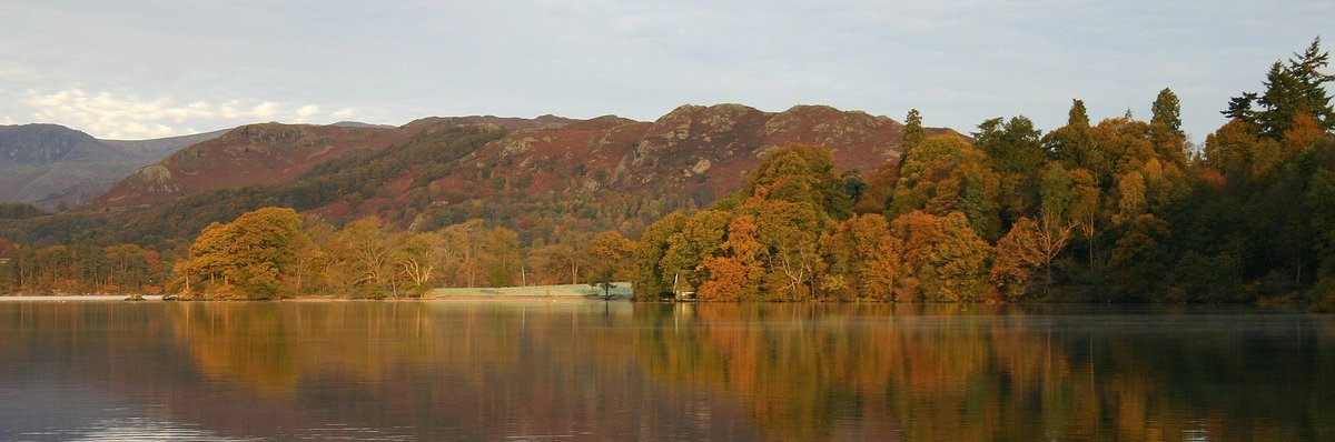 Stunning pic of <a href="/lakedistrictnpa/">Lake District</a>, voted most desirable destination by parents in our research, to start the weekend! bit.ly/1PCkLfh