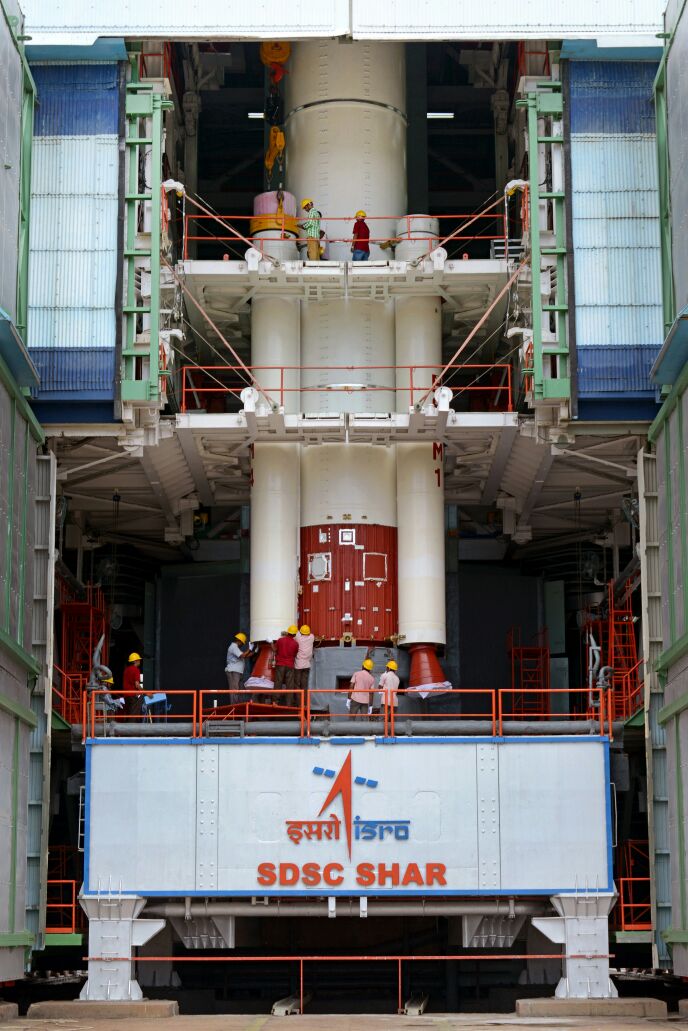 nitin_nitingarg's tweet image. #SCATSAT1 satellite being tested in #Bengaluru ahead of launch on September 26th 👏👏
#ISRO