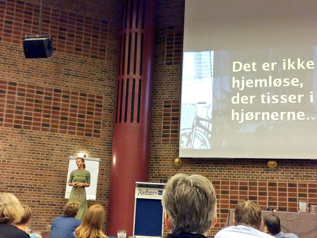 ulrikmads's tweet photo. Fynboen hører anden, veloplagt fynbo på Fyn. #tripleA #fynerfin #dffu2016 https://t.co/TsfymQBzFZ