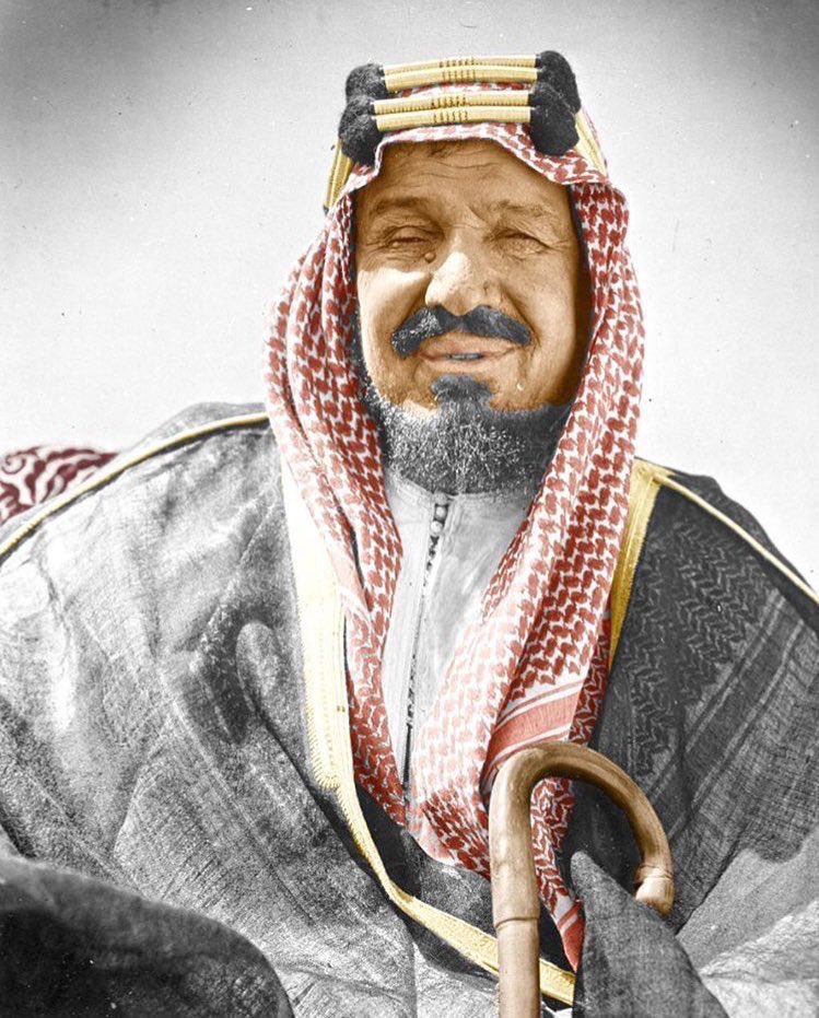 #Saudi_National_Day 

في موطني بزغت نجوم نبيهِ
والمخلصون استشهدوا بِحماهُ

💚💚