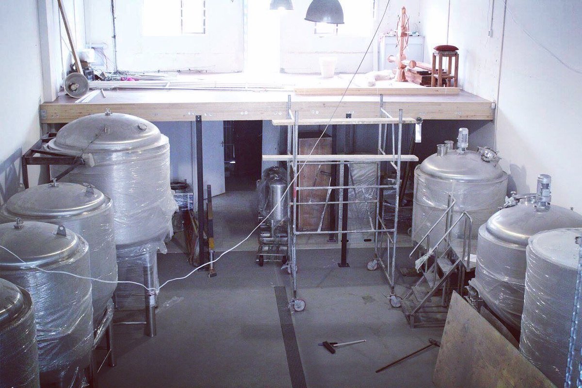 DrifterBrewing's tweet photo. #TBT One year ago this week our equipment arrived from China. It's good to reflect on how far we've come since then! #drifterbrewing https://t.co/RVuP7u2cxY