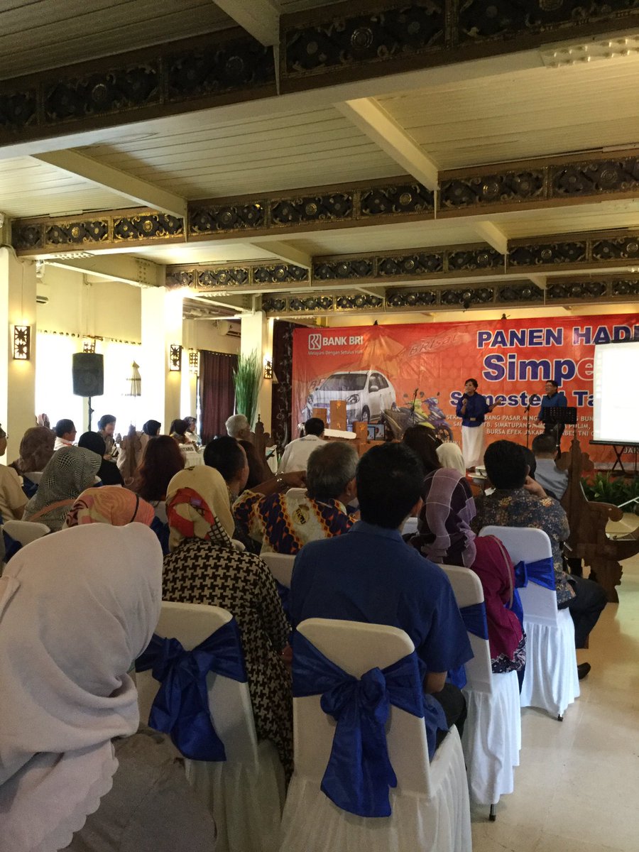 Jogloers, mau tahu kegiatan hari ini di #balaisarwono? Nah hari ini <a href="/BANKBRI_ID/">BANK BRI</a> cab. Pasar Minggu mengadakan kegiatan penarikan undian (1)