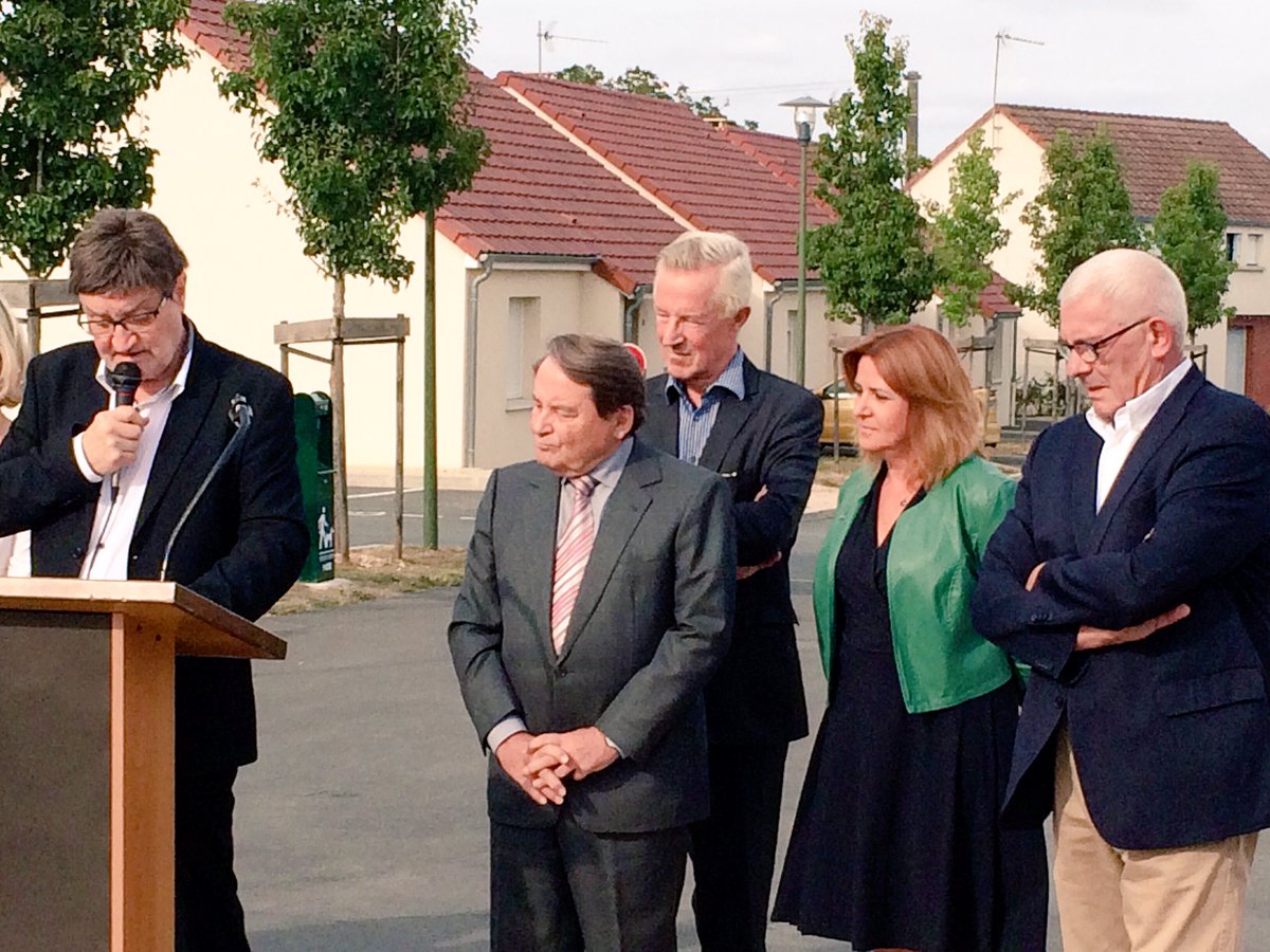 À Saint-Florentin pour l'inauguration de la place de la mairie et ses abords #espacespublics
