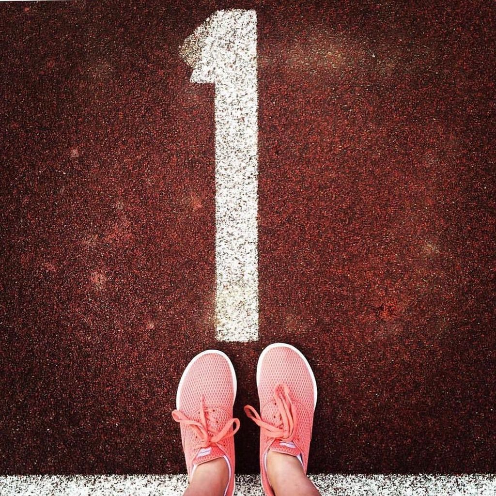 Ditch the clunk. <a href="/katbaldwyn/">Kat Baldwyn</a> about to set out on a set of 2x5k runs with the @chasinglightscollective in London. Fr…