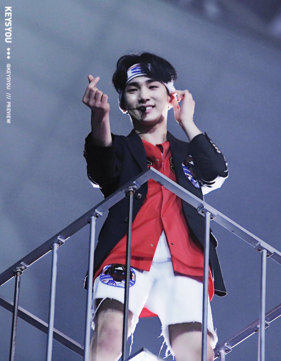 princesskibum's tweet photo. #happy26thkeyday your smile has always been my favorite thing about you.. It really really makes me feel warm and happy inside!!! 😢 https://t.co/kzoKEbB8nK