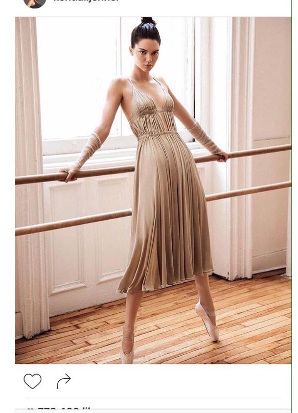 random_dance's tweet image. This legitimately causes me physical pain. I think it's safe to say this is officially worse than the Free People ad.