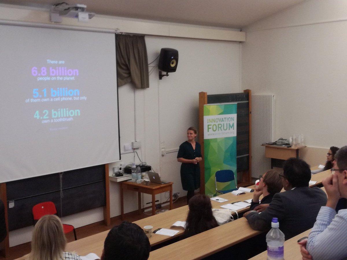 Innovation_F's tweet photo. #IF2016conference 'Digital targeting - A beginners guide' workshop by @KISStalk https://t.co/G0zPEa9P69