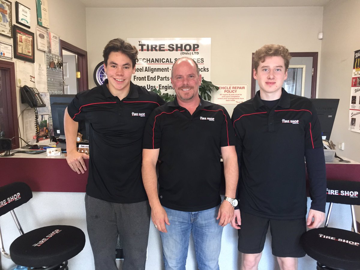 Jamesorban_'s tweet photo. Thank you for sharing your story and rowing in Olds Aaron! #rowtheboat #ourtownofolds #learnyourcommunity #thankful https://t.co/pjU8NKthLT