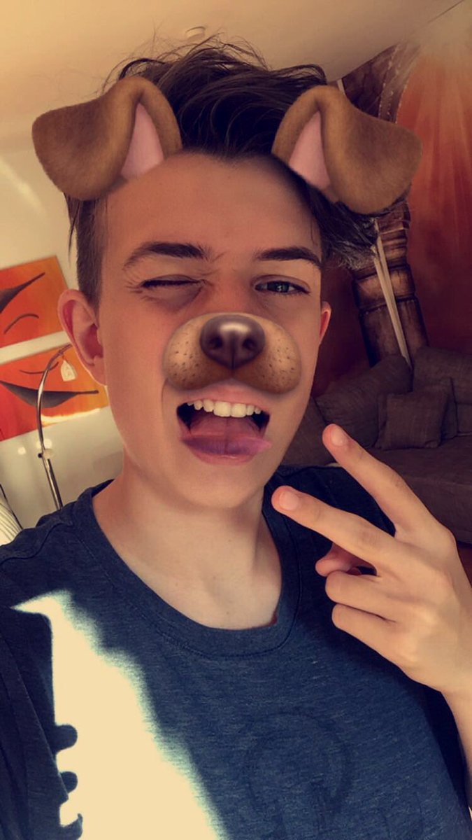 lucaanoel's tweet photo. Reetweet for a Follow!💓🙈 https://t.co/KIKmqqF0V6