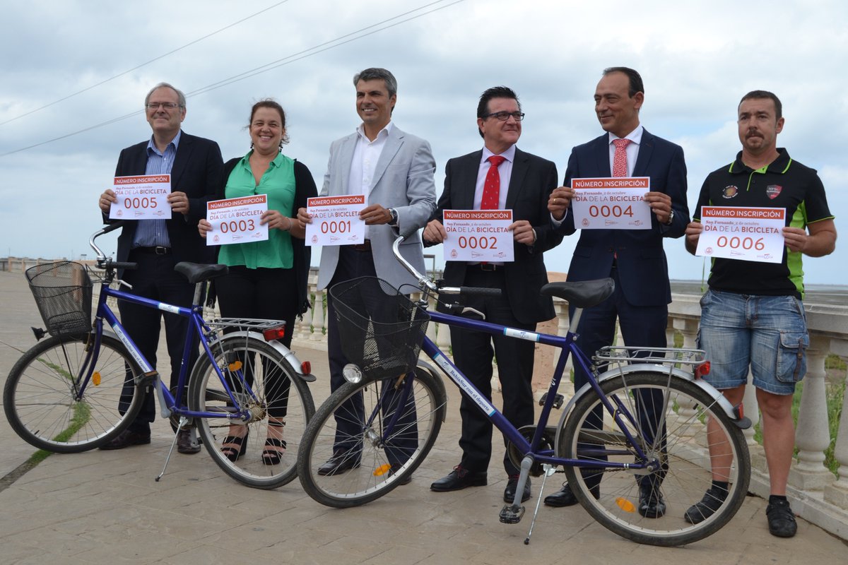 San Fernando celebra el próximo 2 de octubre el Día de la Bicicleta mirasanfernando.com/2016/09/22/san…