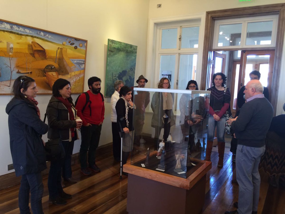 MuseosLosRios's tweet photo. En @ccmvaldivia junto a @museosaustral en reunión de la @RedMuseos_RXIV  #valdiviacl #ProyectoIntermediación #museos #CasaProchelle https://t.co/5D9aqDT6j9