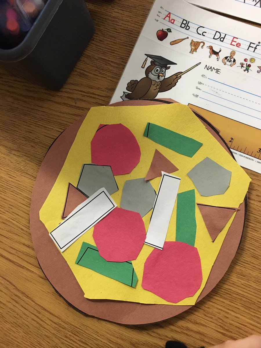 Mrs_Amodeo's tweet photo. Yum! These shape pizzas look good enough to eat! ππ #Kindergarten #shapepizza https://t.co/QxFGq7zmJy