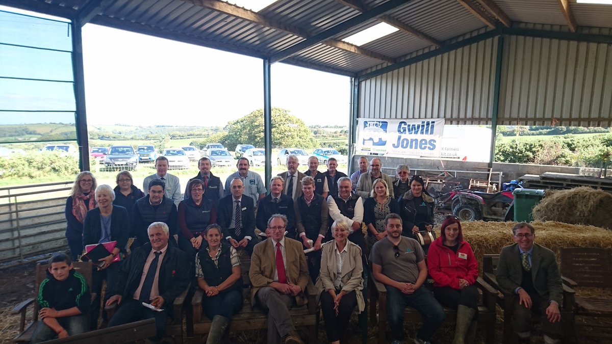 FUWpress's tweet photo. We welcome the @SeneddCCERA to a Ceredigion farm today, talking #FarmingMatters https://t.co/bc2HrDBJOe