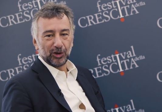 Mark_Up_'s tweet photo. Festival della Crescita: i protagonisti dell'innovazione in video https://t.co/QK1n69cUiU #innovazione #crescita #commercio #retail #gdo https://t.co/EYr1Xwt3tr