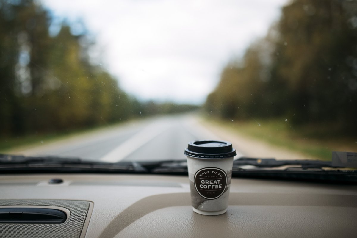 CircleKLatvija's tweet photo. Labākais līdzbraucējs rudenīgā ceļā! #manscels https://t.co/k2ru26LyZ1