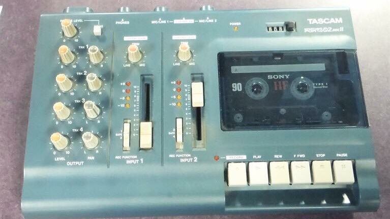 Dudes be like...

I'm opening a studio. It's all analog. $100 per song.