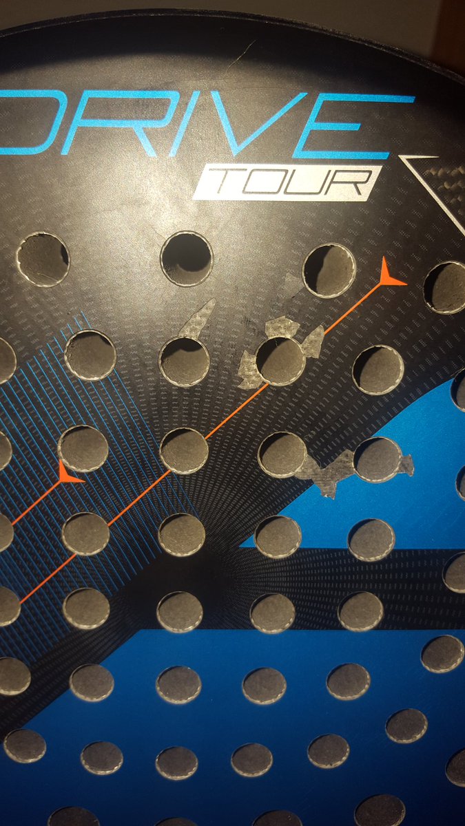 Anietolopez's tweet photo. Hola @babolatpadel Quisiera saber qué pasa con vuestras palas Drive Tour, es la segunda en 4 meses https://t.co/EZb5SbGWwk