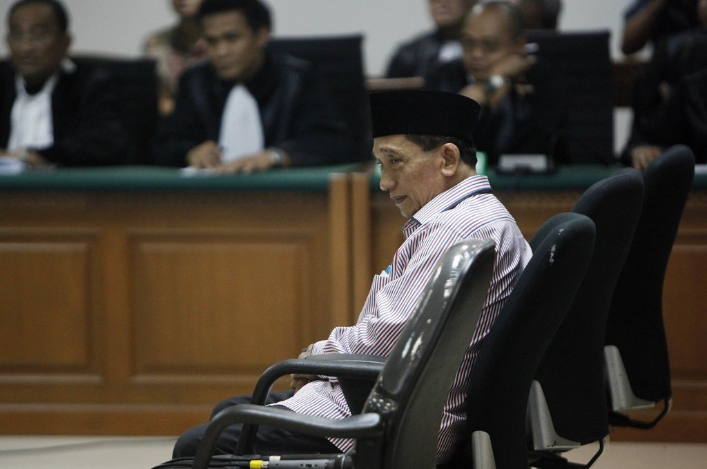 Dua Bulan di Lapas, Fuad Amin masih Berstatus sebagai Ketua DPRD Bangkalan metrotvn.ws/GNGXYWjb