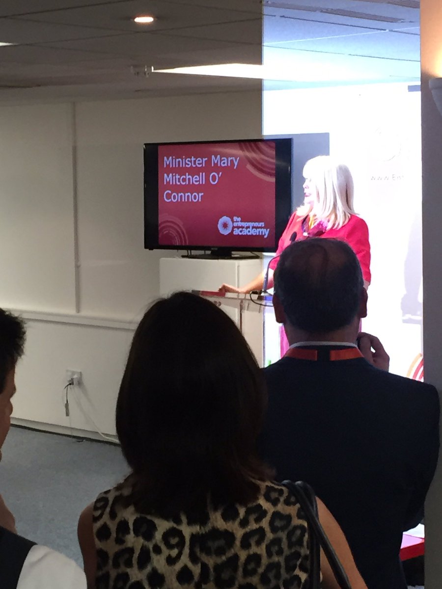 ISAX_Donal's tweet photo. "Don't get a job. Start a business." Inspiring stuff at @Entre_Academy yesterday with @JoanneEntAcad @sonyalennon. LOVED @RaindropDrinks https://t.co/GUd8d7F9iG