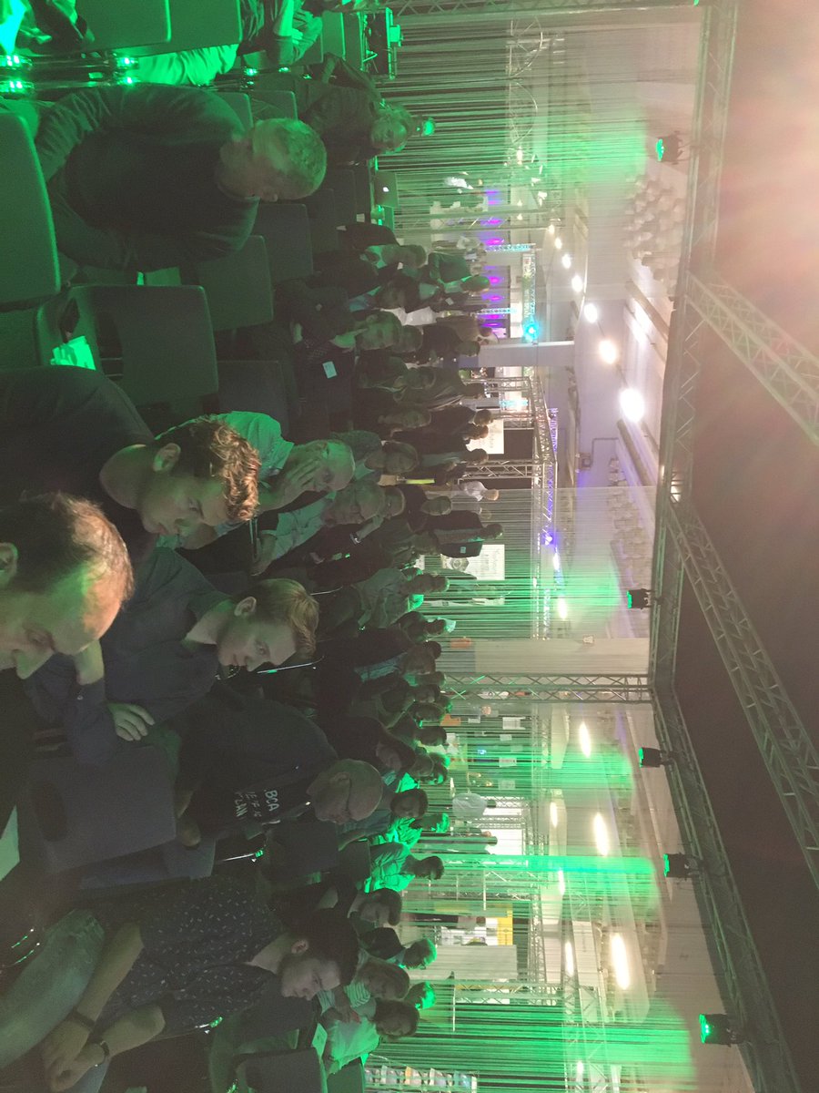 Nu Jos ter Laak van CTC over innovatieve duurzame lichtgewicht constructies in de lezingenzaal van BBE