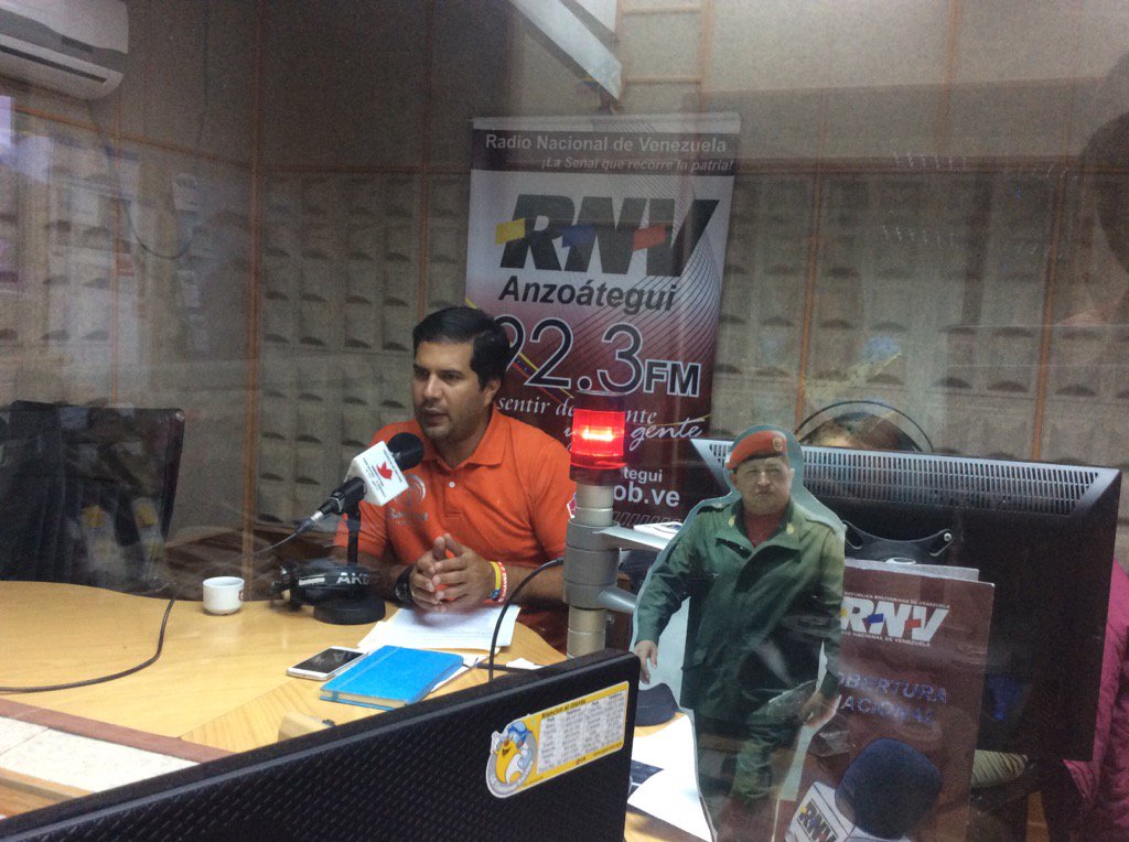 Rabelocsp's tweet photo. GuillermoCompa #Ahora transmitimos totalmente en vivo #BarcelonaEnFrecuencia sintoniza RNVAnzoategui y participa https://t.co/DKWXf6sSOP