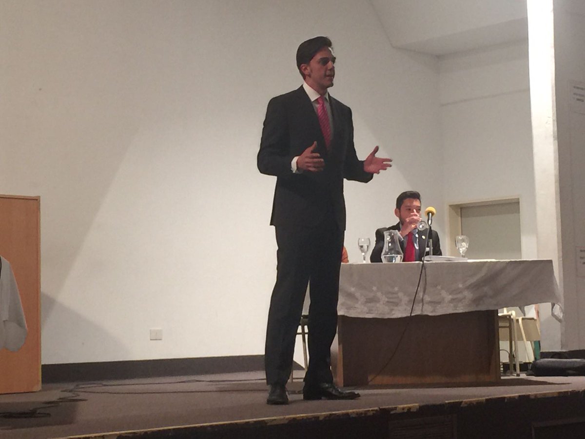 debatejudicial's tweet photo. Ayer hicimos un debate de exhibición en la sede de Trelew de @unpsjb_oficial, la Universidad Nacional de la Patagonia San Juan Bosco. https://t.co/JxKajAfIiJ