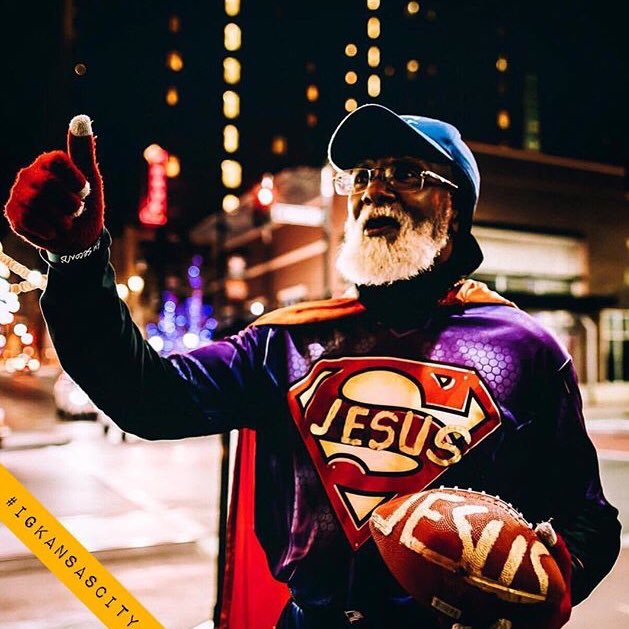 IGKansasCity's tweet photo. One of a kind https://t.co/wbkOcprNjL #superjesusrunning #kcsuperman #kc #igkansascity https://t.co/DuiV3XNf8s