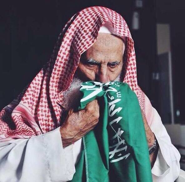 khaled_q28's tweet photo. كل الشعوب لهم وطن يعيشون فيه 
الا نحن .. لنا وطن يعيش فينا 

ستبقى بلادي منار الهدى 💚 https://t.co/DaoVT2CxfK