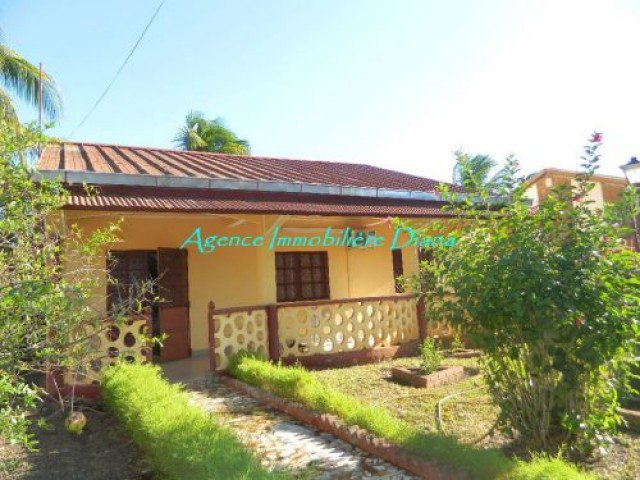 webestimmo's tweet image. à vendre  villa meublée quartier Scama à Diégo Suarez. Pour plus d'infos rendez-vous sur bit.ly/2cTZIXX.#Madag…