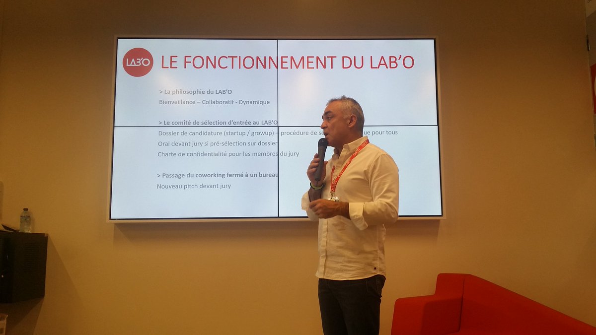 LoicSimon's tweet photo. .@jerome_richard1 chef de tribu lance le premier #InsideLAB ! #Lavieaulabo https://t.co/ndZ5SeMplN