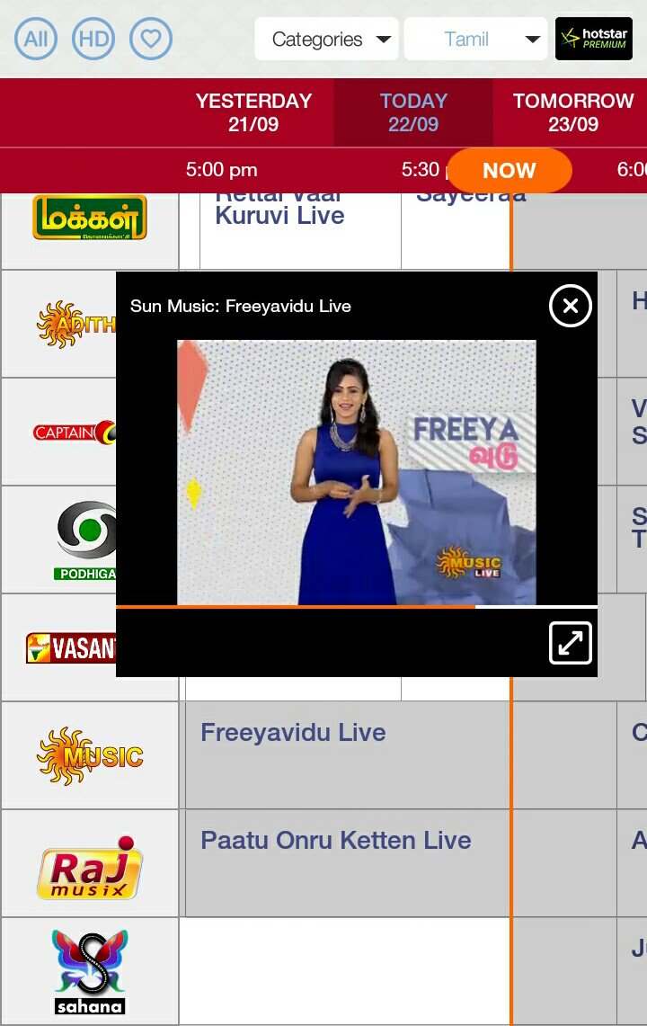 UdayaAmmu's tweet photo. #watchng free ah vidu in online u loks lke #blue angle @Manivj07 missng ur face ater 3 days watng fr #monday evng,,, https://t.co/992qYIHiZ7
