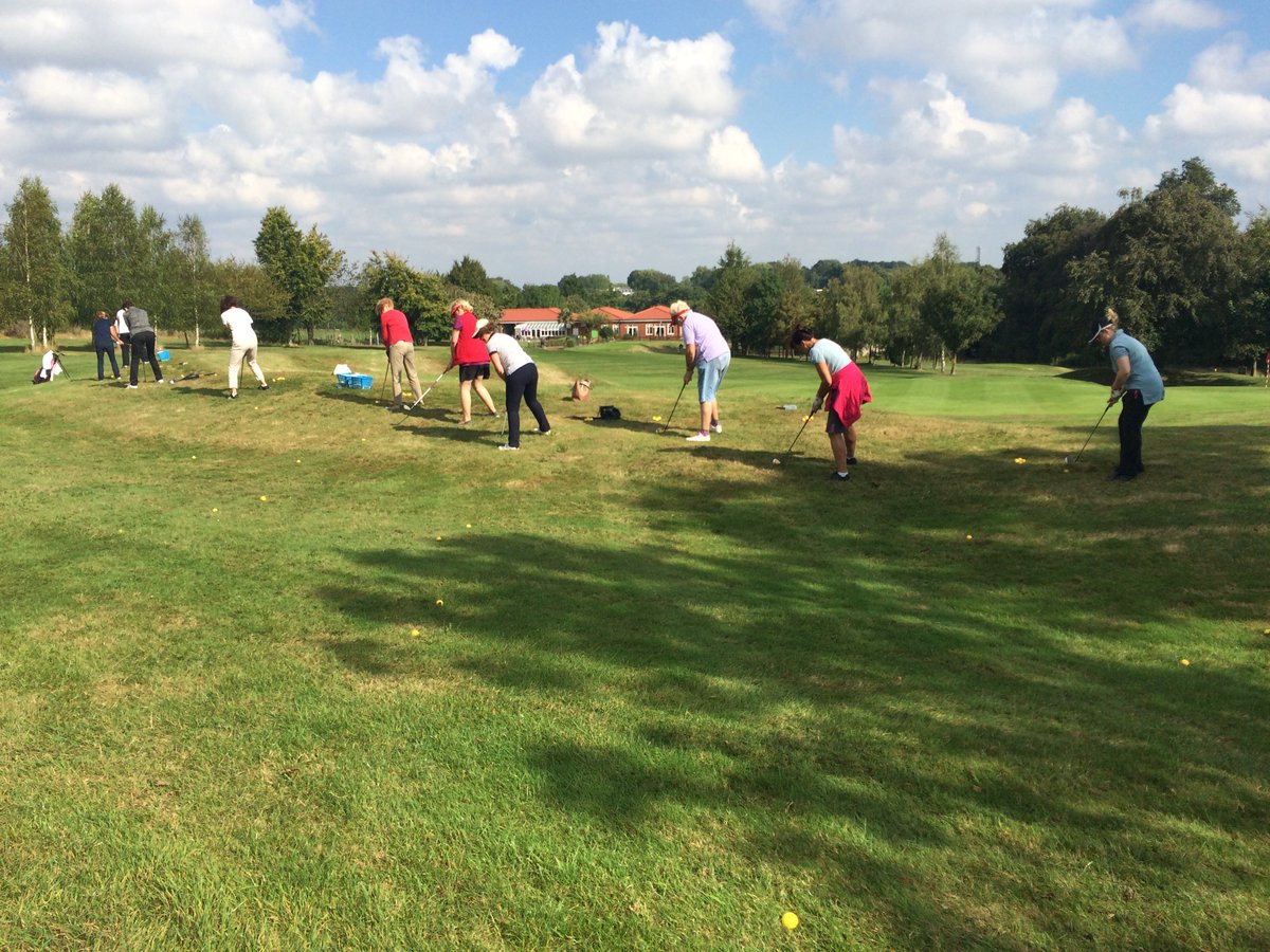 JonWoodroffe's tweet photo. The Oaks Ladies Academy weekly lessons, this one on the downslope of the bunker by the green great way to meet other novice lady golfers https://t.co/ZLDw3TQAnD