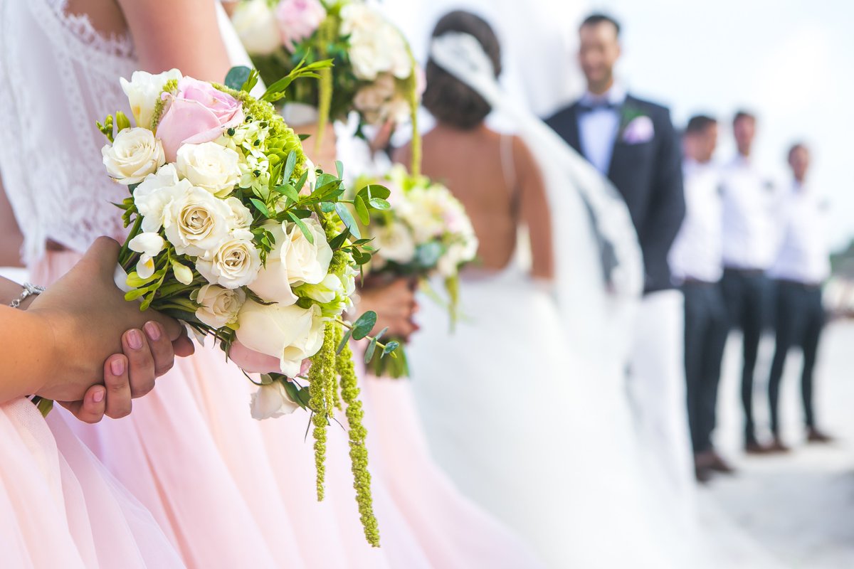 FunSunWeddings's tweet photo. 5 beach #wedding tips every #bride should know! #beachweddings #destinationweddings #weddingblogs #weddingplanning https://t.co/yyjq4focVf https://t.co/4pcKSM877y