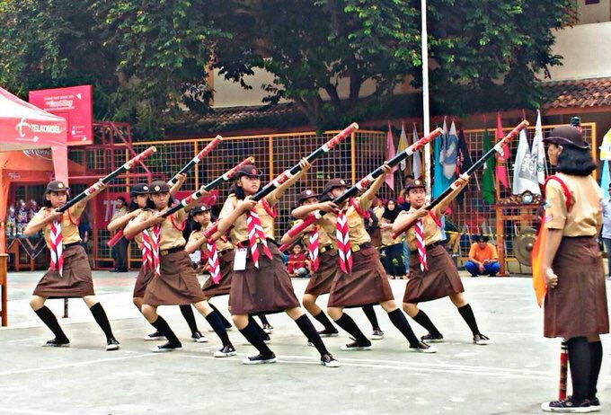 ALBULARANG's tweet photo. [11] cc: @TELEplusMagz @pramukaupdate @smanda_tamsel @smanda_osis #lombafotoTPLUSMagz #HUTALBULARANGXIII https://t.co/FUCDwo1fkj
