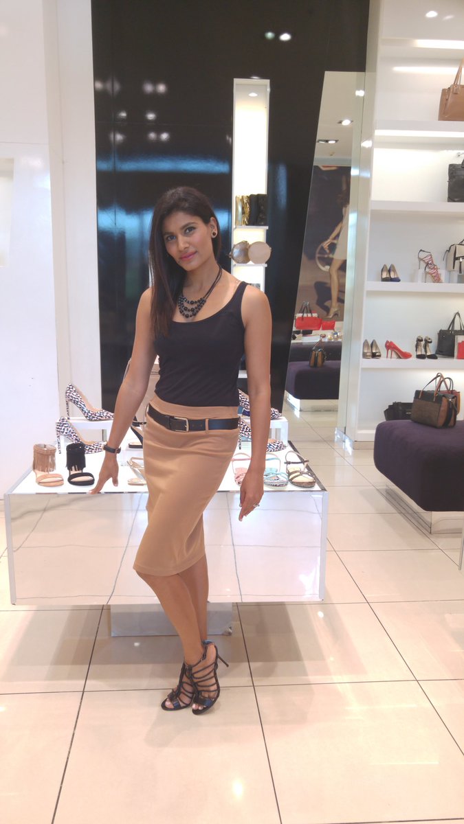 TrishaPoona's tweet photo. Kitting it out elegantly at Nine West. I'm like a kid in a candy store. #9Wstyle @NineWest_SA @MrsSAPageant https://t.co/IKv6sbrQUp