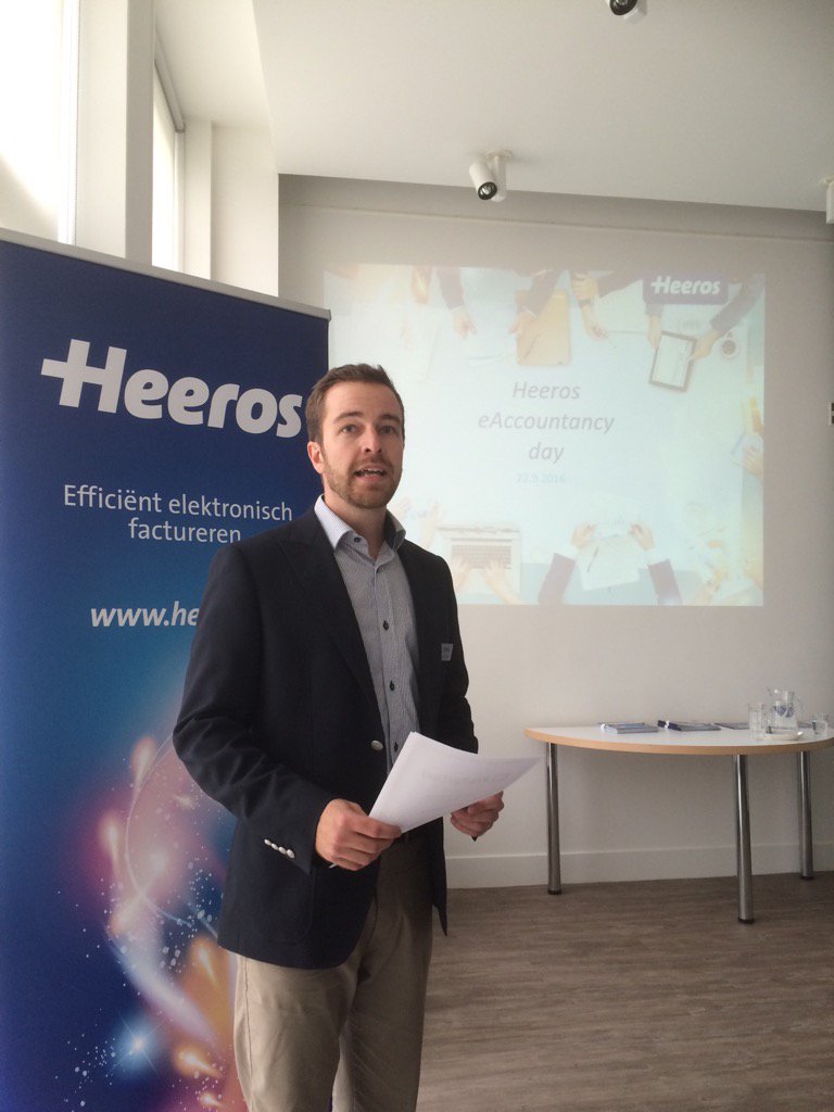 MichielHenneke's tweet photo. Vandaag presentatie voor #heeros over #simplerinvoicing @SIDN https://t.co/xXMPQsAfDB