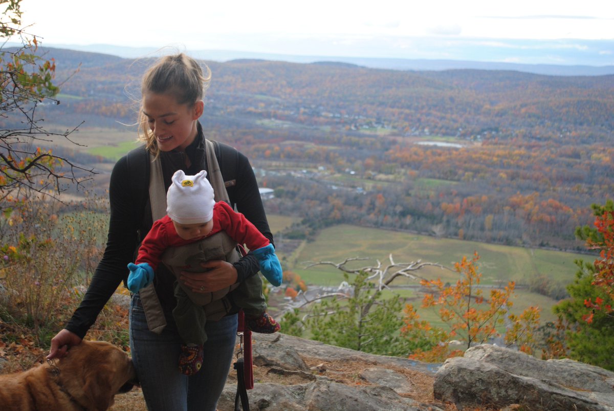 jamieszapka's tweet photo. #TBT to last year hiking #StairwayToHeaven surrounded by the #beautiful #fall #colors! I'm ready for this! #Happy #FirstDayofFall! https://t.co/r3YCfjW9l0