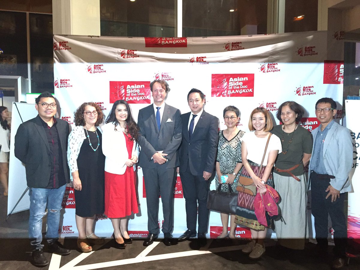 G_Garachon's tweet photo. 6 #ASEAN documentary projects shortlisted at #ASD16 workshop, at @AFBKK . The winner is #creepycrawlysuperfoods. Thanks Yves Jeanneau & team https://t.co/t1ssPUKHh1