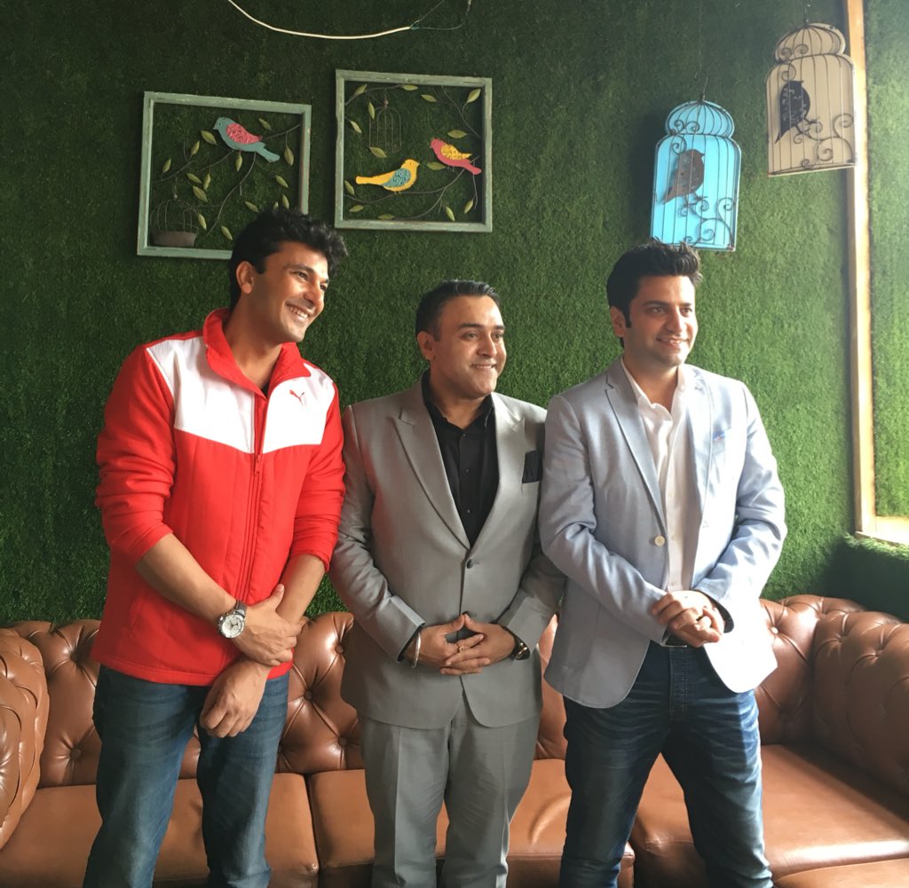 EazyDiner tweet media