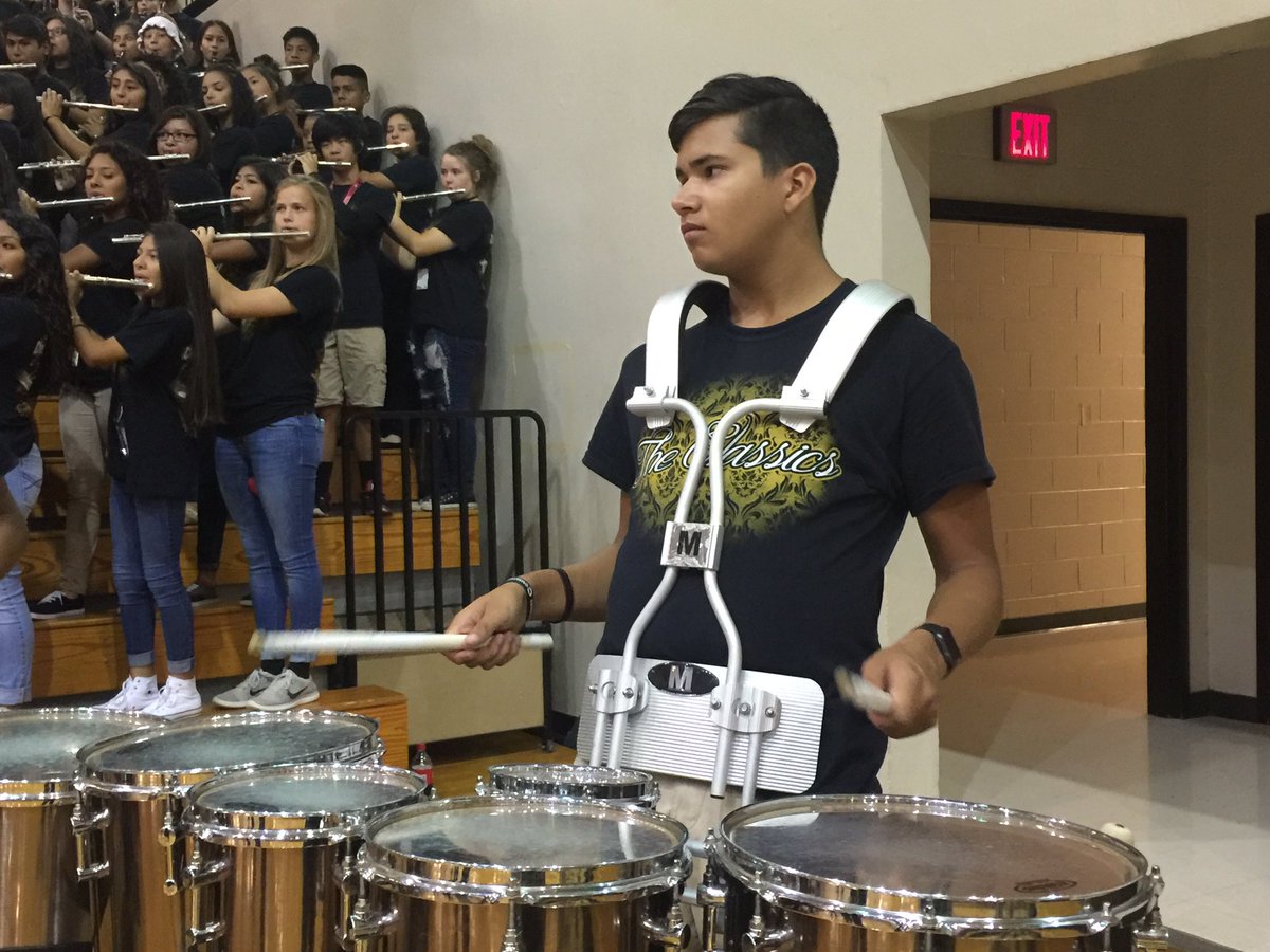 GoodDayAtlanta's tweet photo. Band action #chestateehigh #chestateewareagles #fox5atl #teamoftheweek @high5sports https://t.co/gywrwDFT8s