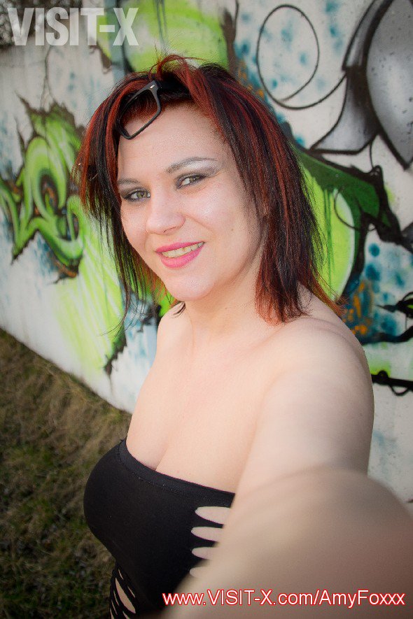 Nearly__Naked's tweet photo. #Hot #Webcamgirl #AmyFoxxx
https://t.co/IPz72hT9D0 https://t.co/zsHSYGsiFb
