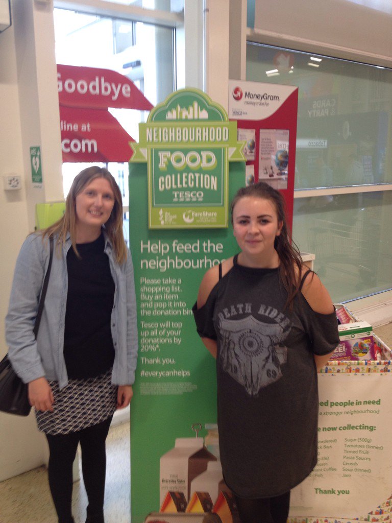 simonprice01's tweet photo. #MECBVU Donations delivered. Thanks to all those who got involved.#makesomebodysday https://t.co/l6joS5hExE